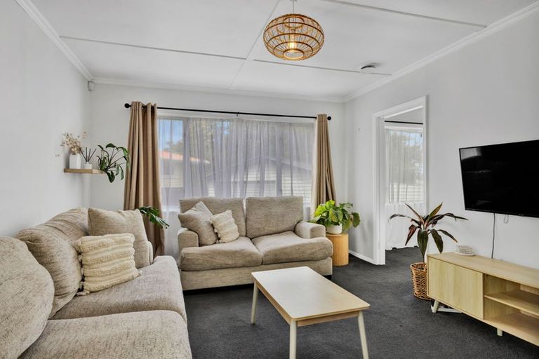 Photo of property in 37 Antonio Street, Stratford, 4332