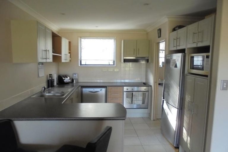 Photo of property in 6/5 Monte Cassino Place, Birkdale, Auckland, 0626