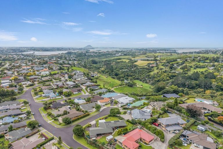 Photo of property in 2 Tautara Place, Ohauiti, Tauranga, 3112