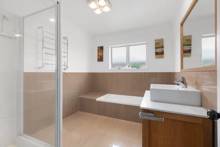 Photo of property in 30 Blake Boulevard, Papamoa Beach, Papamoa, 3118