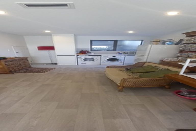 Photo of property in 1/39 Lancaster Road, Beach Haven, Auckland, 0626