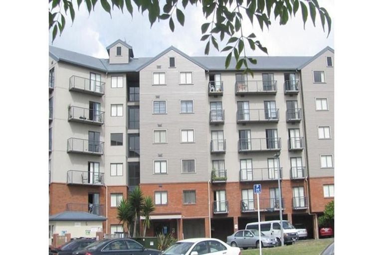 Photo of property in 3l/10 Crown Lynn Place, New Lynn, Auckland, 0600