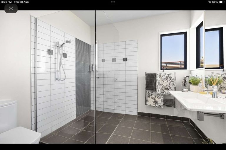 Photo of property in 25 Highgrove, Saint Clair, Dunedin, 9012
