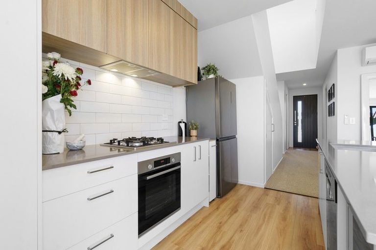 Photo of property in 2/102 Swayne Road, Cambridge, 3434