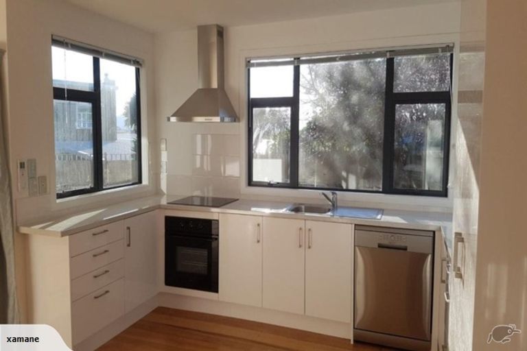 Photo of property in 4 Kowai Grove, Omokoroa, 3114