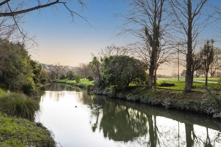 Photo of property in 79 Aynsley Terrace, Hillsborough, Christchurch, 8022