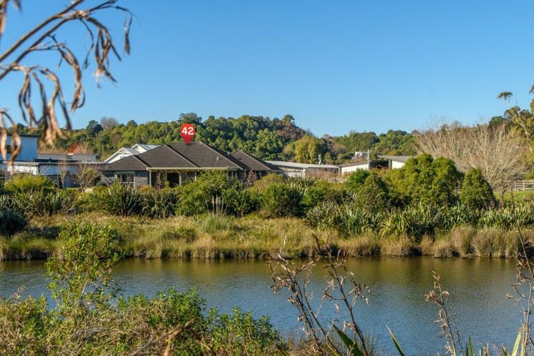 Photo of property in 42 Double Bay Road, Pyes Pa, Tauranga, 3112