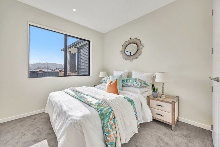 Photo of property in 4 Wheki Place, Swanson, 0614