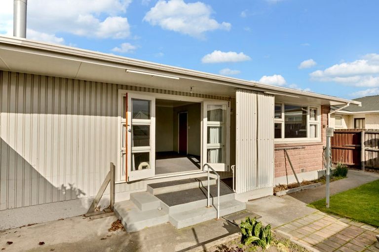 Photo of property in 2/38 Witham Street, Hornby, Christchurch, 8042