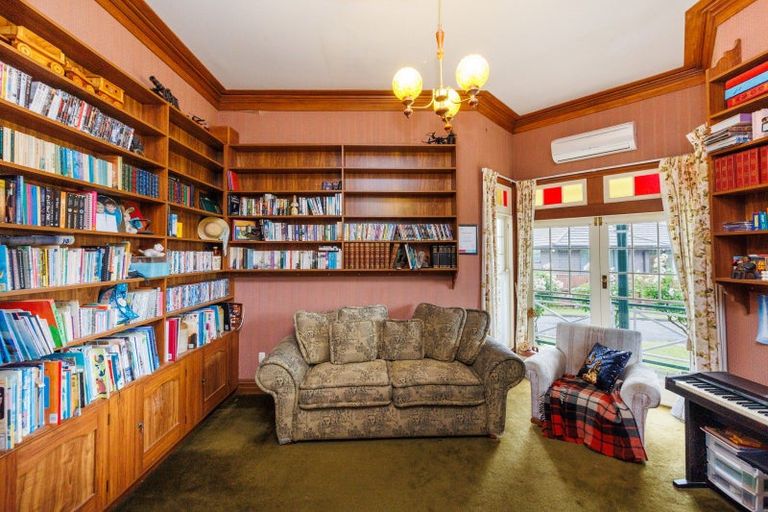 Photo of property in 77 East Street, Feilding, 4702