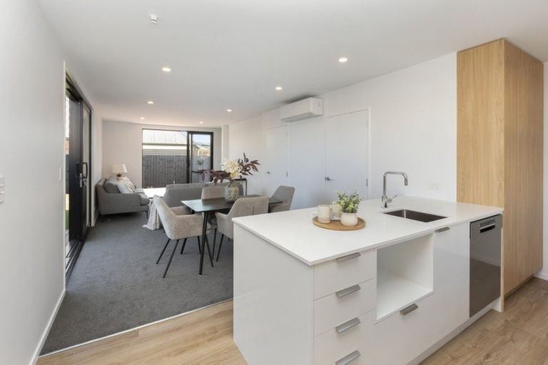 Photo of property in 1/46b Division Street, Riccarton, Christchurch, 8041