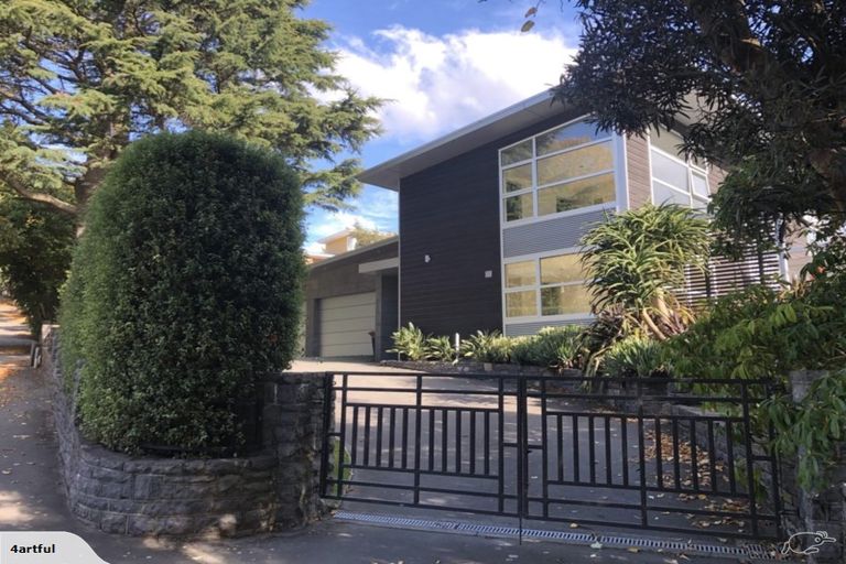 Photo of property in 62 Dyers Pass Road, Cashmere, Christchurch, 8022