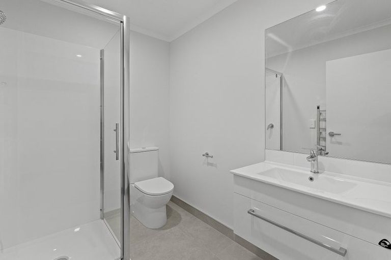 Photo of property in 2/19 Beale Street, Hamilton East, Hamilton, 3216