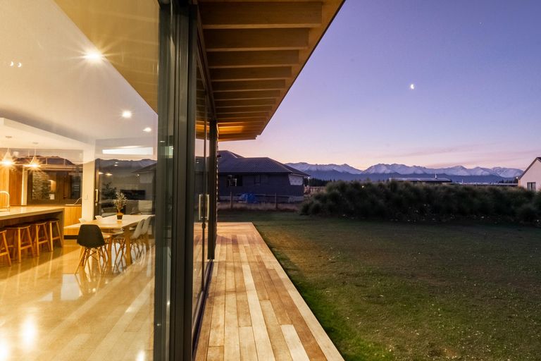 Photo of property in 20 Peak Drive, Twizel, 7901