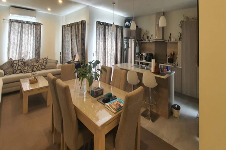 Photo of property in 61 Grove Road, Papakura, 2110