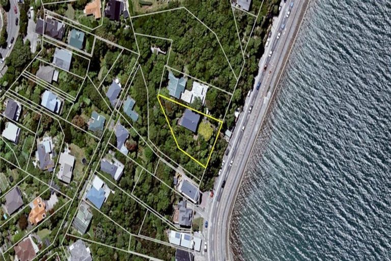 Photo of property in 196 Evans Bay Parade, Roseneath, Wellington, 6021