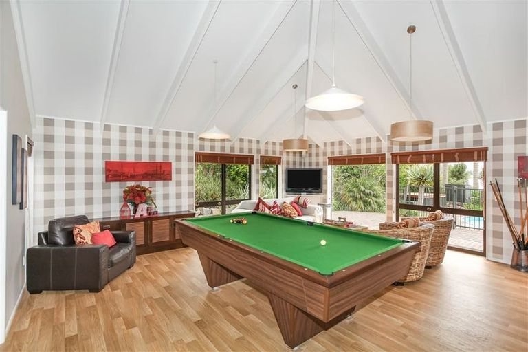 Photo of property in 60 Derbyshire Lane, Karaka, Papakura, 2580