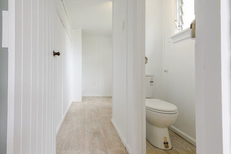 Photo of property in 1103 Saint Aubyn Street East, Parkvale, Hastings, 4122