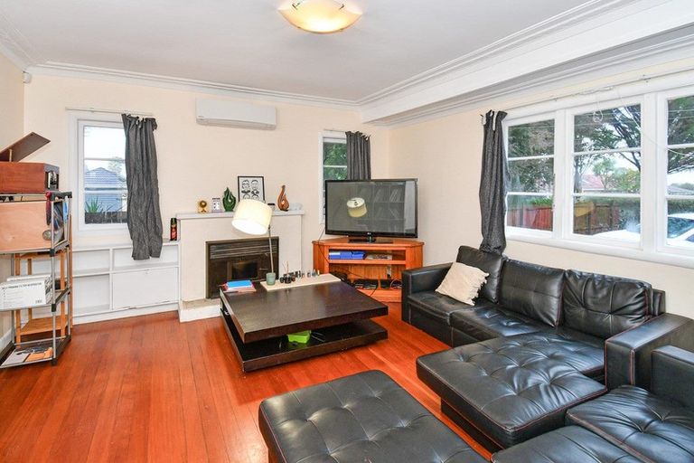 Photo of property in 1/57 Grove Road, Papakura, 2110