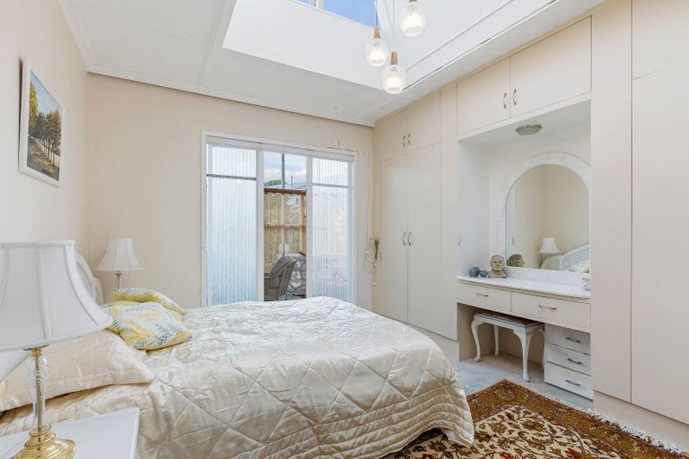 Photo of property in 97 Farnham Street, Mornington, Wellington, 6021