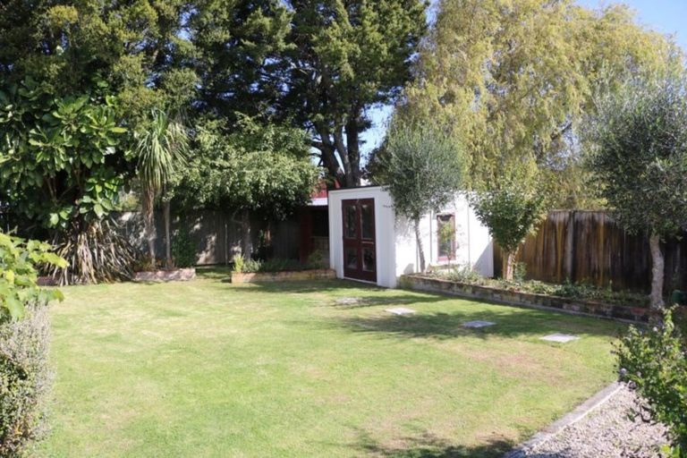 Photo of property in 8 Hereford Street, Levin, 5510