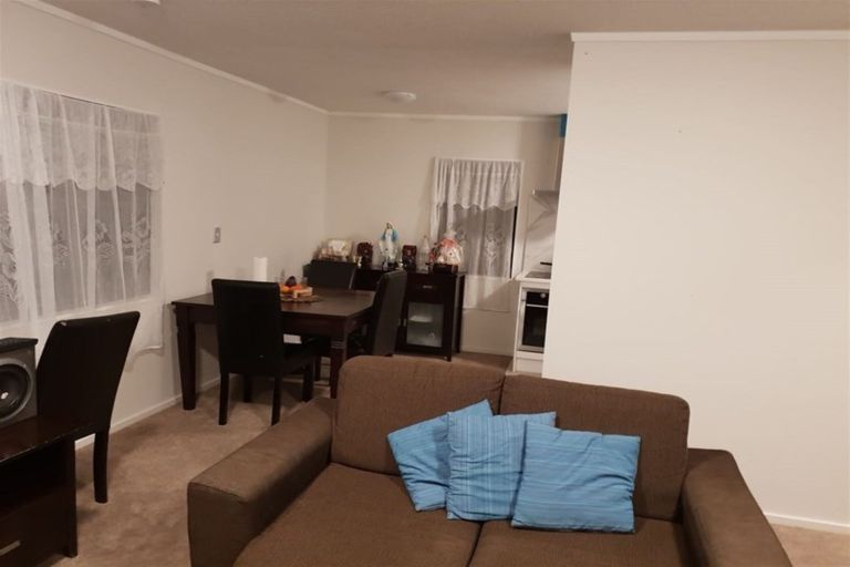 Photo of property in 25a Lavinia Crescent, Mangere East, Auckland, 2024