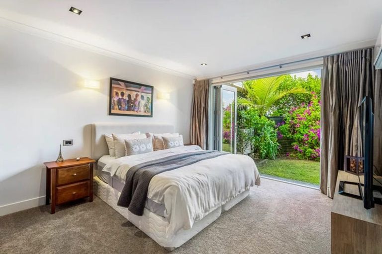 Photo of property in 37b View Road, Campbells Bay, Auckland, 0630