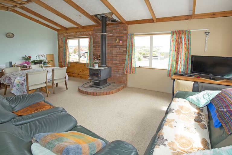 Photo of property in 1/16 Rushden Terrace, Red Beach, 0932