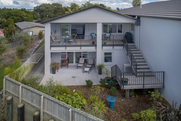 Photo of property in 5a Melia Place, Stanmore Bay, Whangaparaoa, 0932