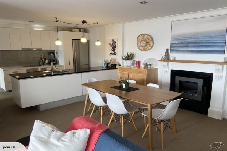 Photo of property in Bellagio Apartments, 10c/39 Taranaki Street, Te Aro, Wellington, 6011