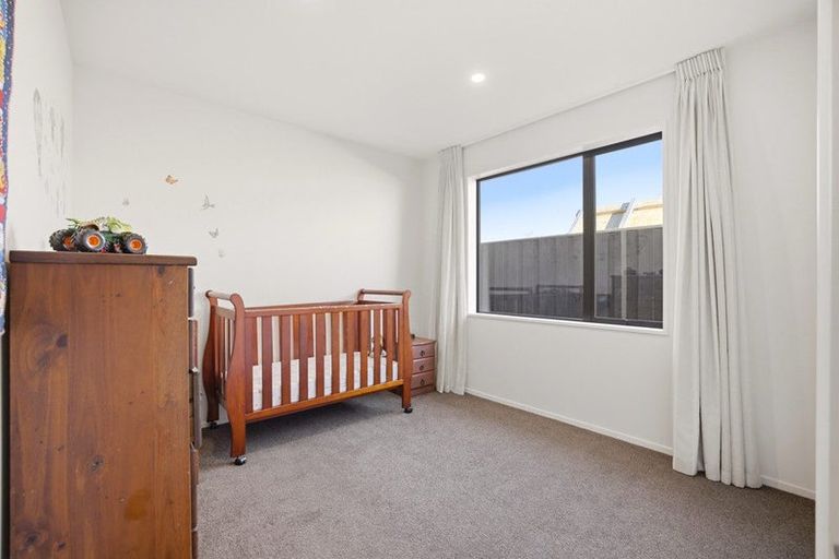 Photo of property in 5 Tulett Park Drive, Casebrook, Christchurch, 8051