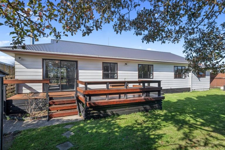 Photo of property in 17a Freyberg Street, Levin, 5510