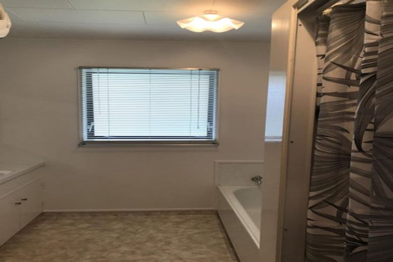 Photo of property in 3/507 Eastbourne Street East, Hastings, 4122