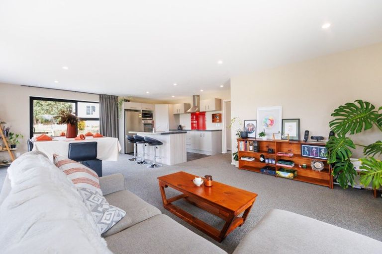 Photo of property in 268 Hendersons Line, Kelvin Grove, Palmerston North, 4470