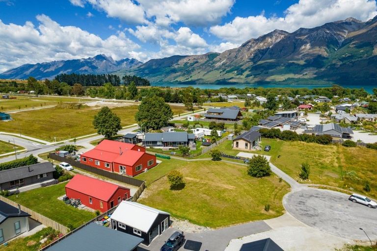 Photo of property in 13 Old Dairy Close, Glenorchy, 9372