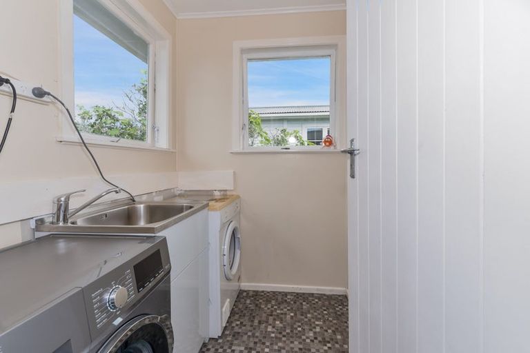 Photo of property in 216a Sturges Road, Henderson, Auckland, 0612
