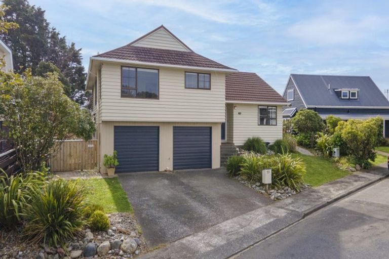Photo of property in 55 Cambrian Street, Churton Park, Wellington, 6037