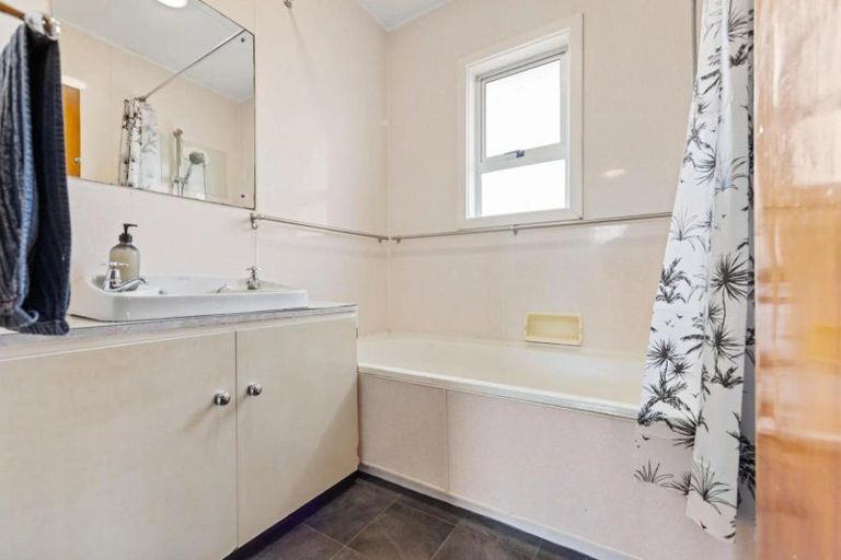 Photo of property in 267 Frankley Road, Ferndale, New Plymouth, 4310