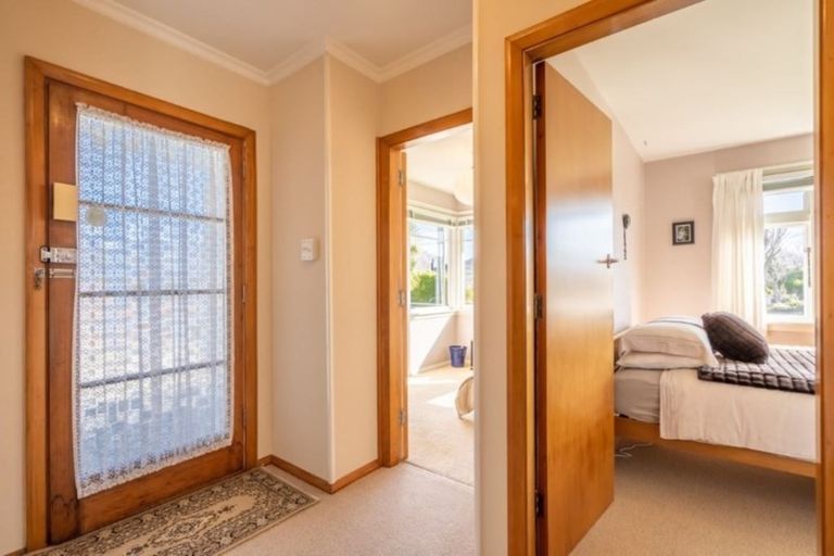 Photo of property in 15 Gainsborough Street, Hoon Hay, Christchurch, 8025