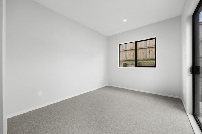 Photo of property in 4 Wild Flower Way, Karaka, Papakura, 2113