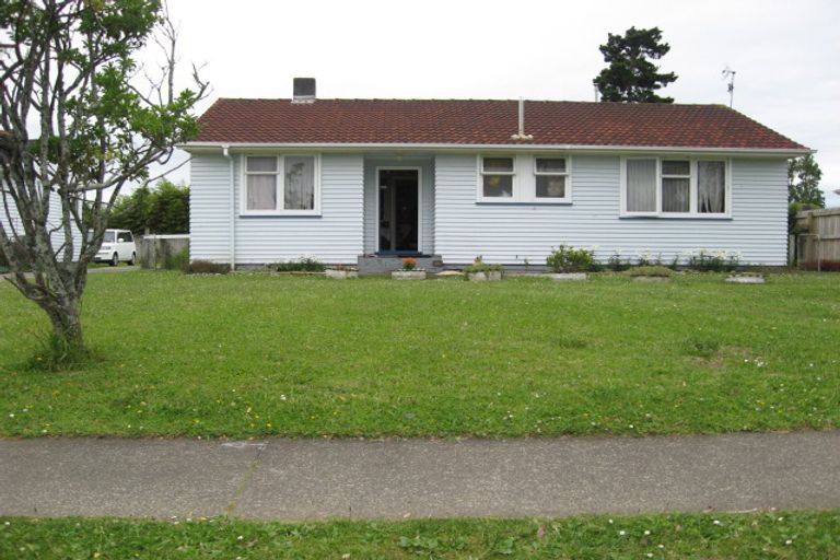 Photo of property in 42 Idlewild Avenue, Mangere, Auckland, 2022