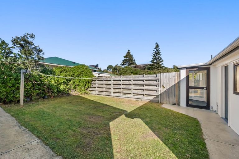 Photo of property in 3 Tasman Road, Otaki Beach, Otaki, 5512