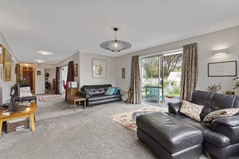 Photo of property in 89b Ngaio Road, Waikanae, 5036