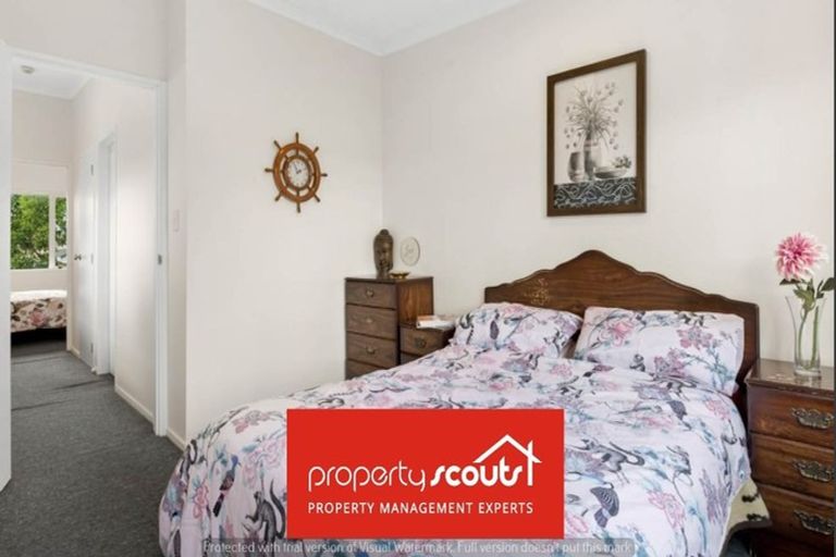 Photo of property in 14 Brashier Circle, Sunnyvale, Auckland, 0612