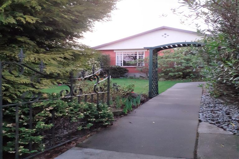 Photo of property in 54a Avenue Road, West End, Timaru, 7910