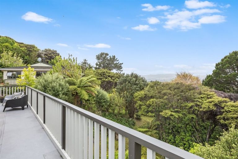 Photo of property in 75 Mercury Way, Whitby, Porirua, 5024