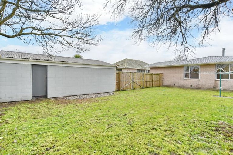Photo of property in 54 Oriana Crescent, Hornby, Christchurch, 8042