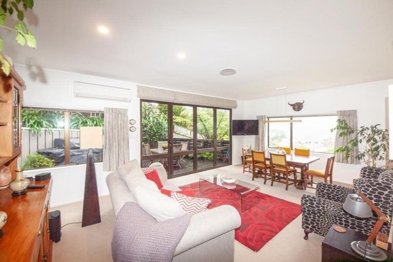 Photo of property in 7 Maywood Grove, Churton Park, Wellington, 6037