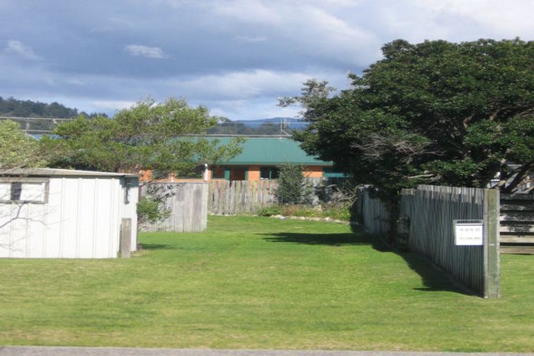Photo of property in 605b Ocean Road, Whangamata, 3620