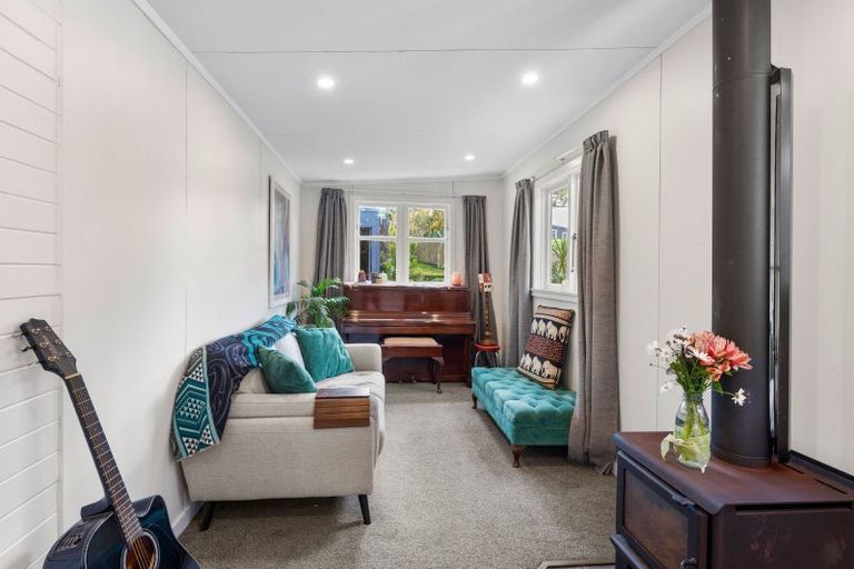 Photo of property in 14b Toi Street, Otaki Beach, Otaki, 5512